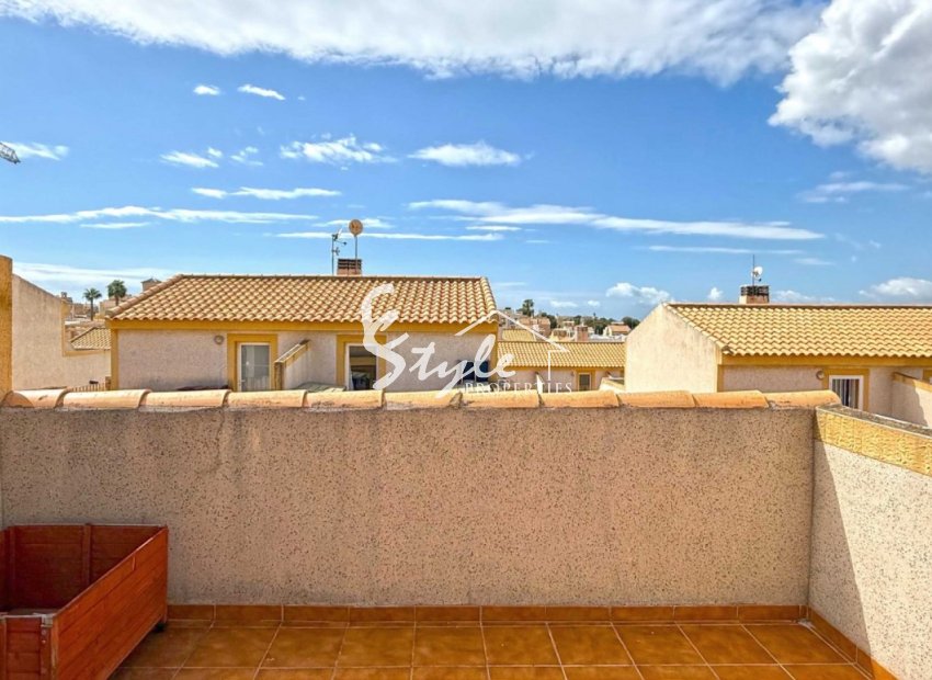 Resale - Semi - Detached Villa - Orihuela Costa  - Los Altos