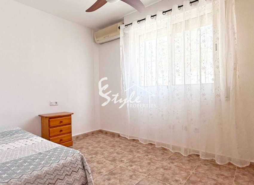 Resale - Semi - Detached Villa - Orihuela Costa  - Los Altos