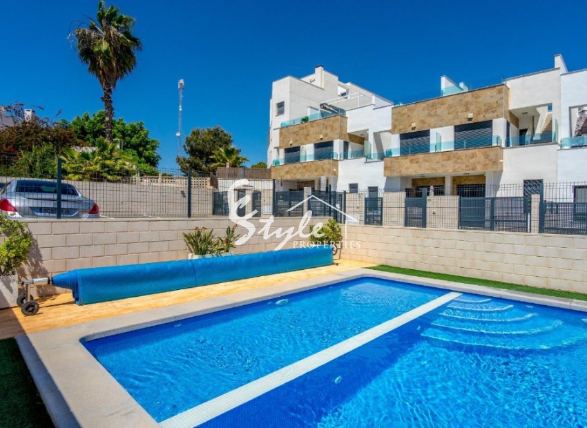Resale - Semi - Detached Villa - Orihuela Costa  - Villamartin