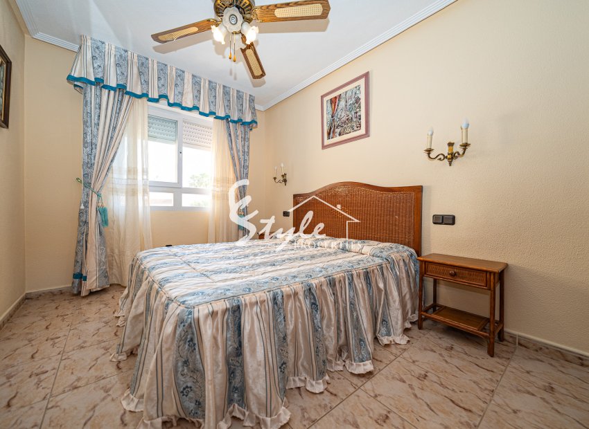 Resale - Semi - Detached Villa - Torrevieja - El Chaparral