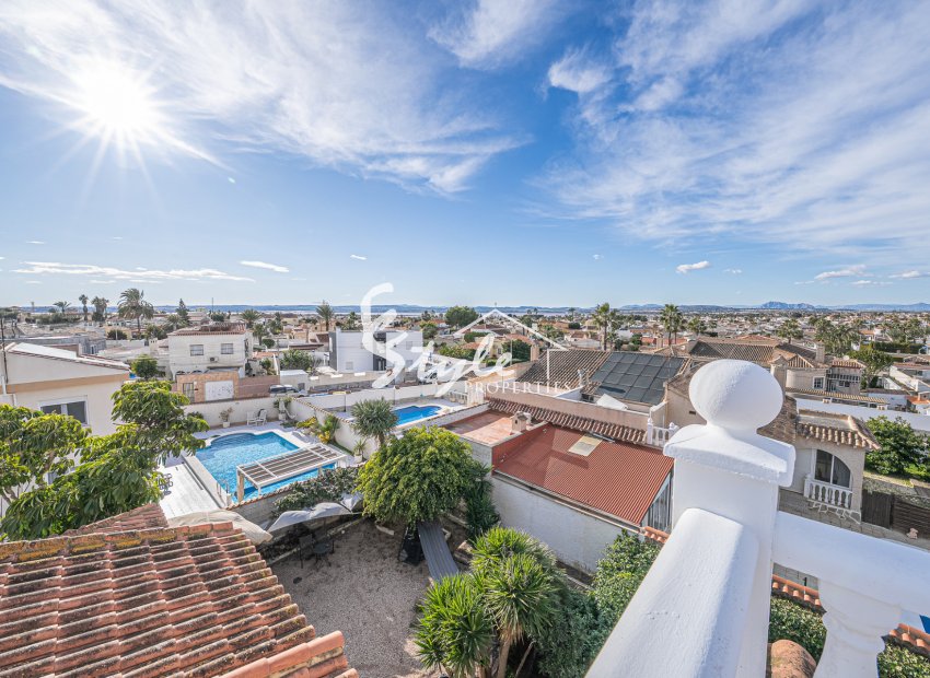 Resale - Semi - Detached Villa - Torrevieja - El Chaparral