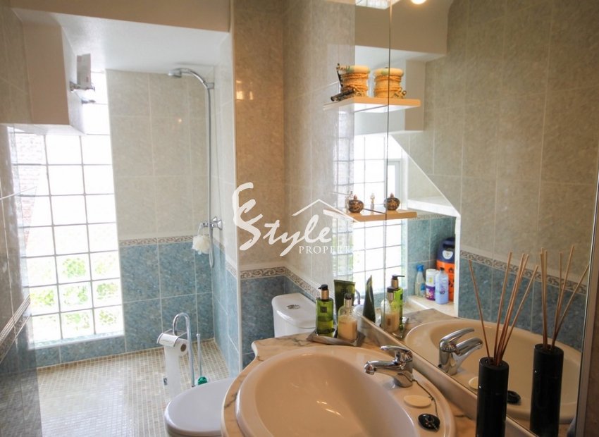 Resale - Semi-Detached Villa - Villamartin, Orihuela Costa - El Galan