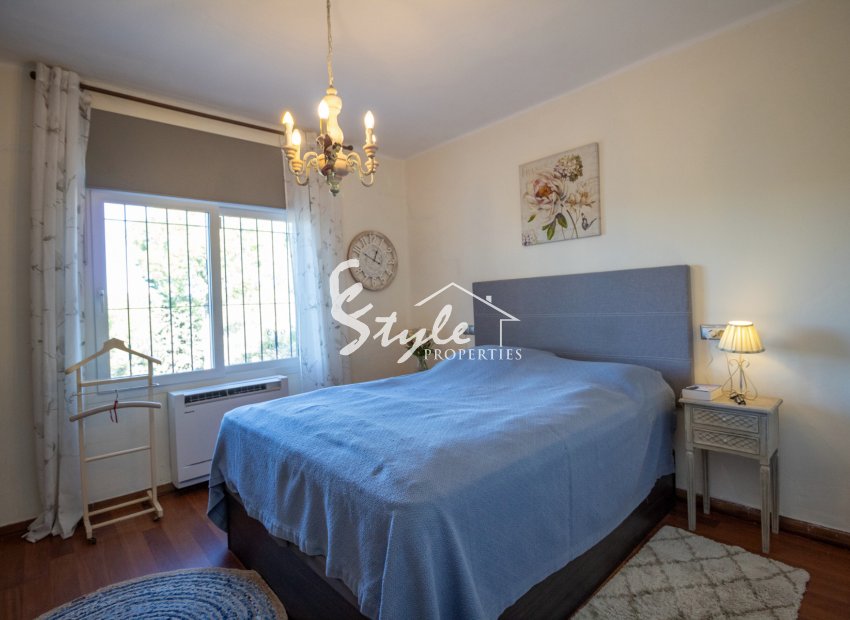 Resale - Semi - Detached Villa - Villamartin, Orihuela Costa - Fortuna