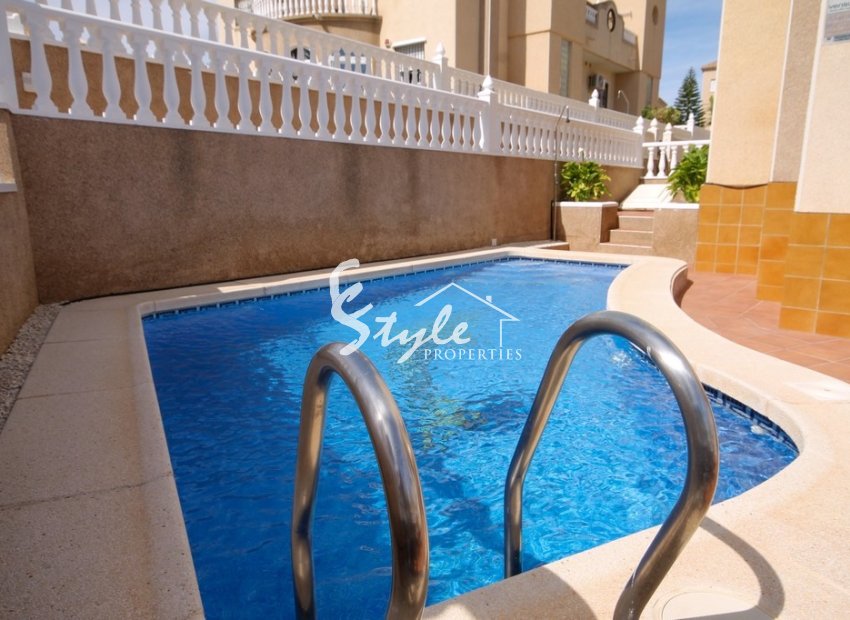 Resale - Semi-Detached Villa - Villamartín - Villamartin