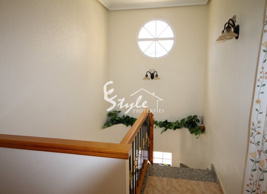 Resale - Semi-Detached Villa - Villamartín - Villamartin