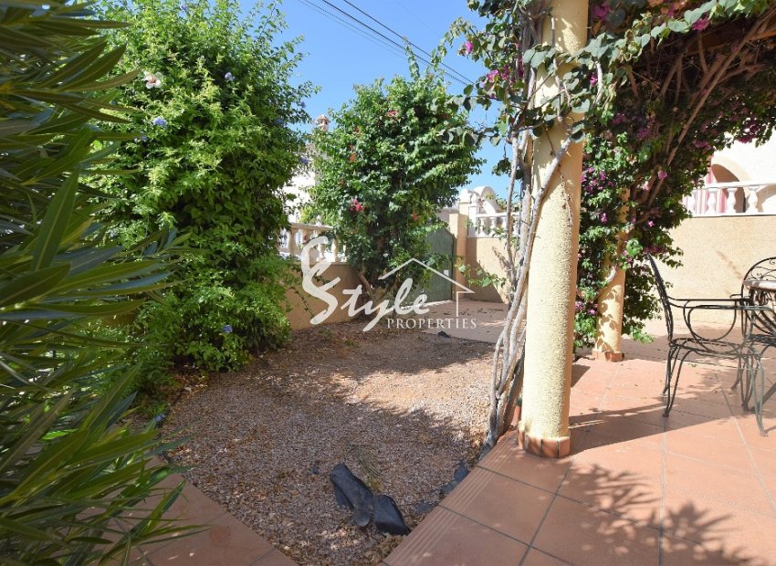 Resale - Semi-Detached Villa - Villamartín - Villamartin