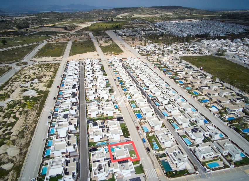 Resale - Semi-Detached Villa - Vistabella Golf