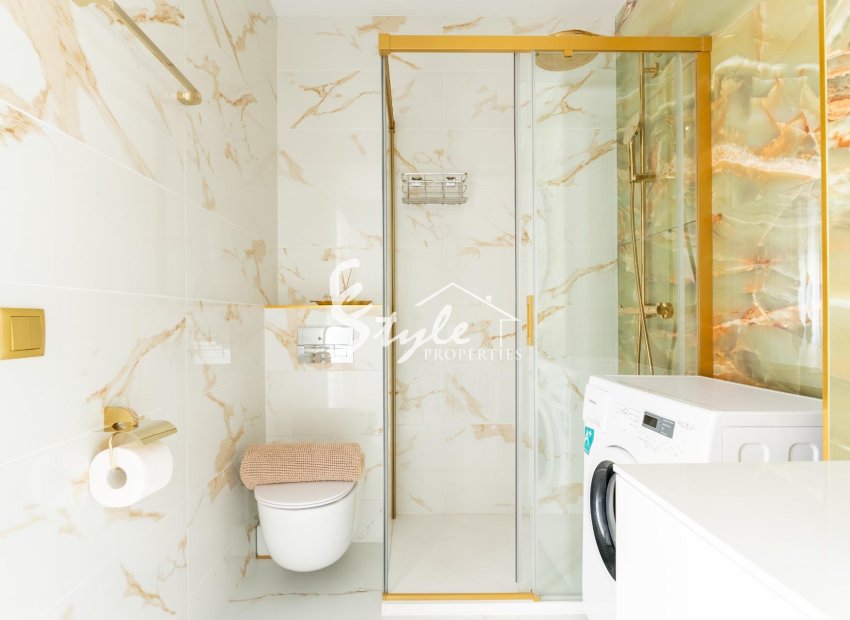 Resale - terraced house - Torrevieja - Punta Prima