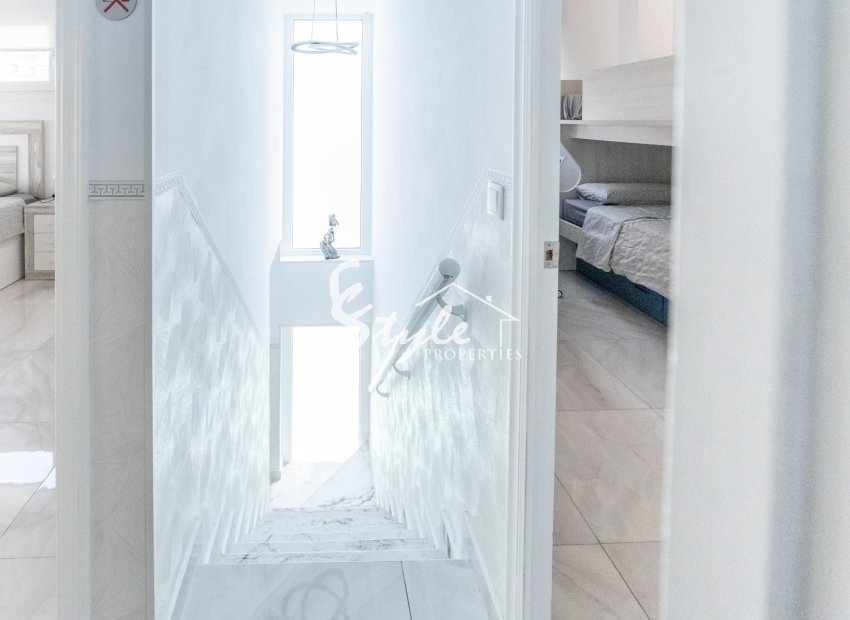 Resale - terraced house - Torrevieja - Punta Prima