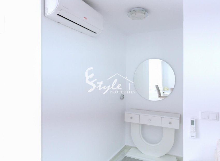 Resale - terraced house - Torrevieja - Punta Prima