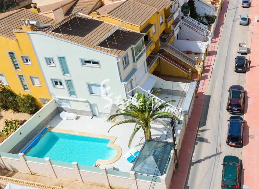 Resale - terraced house - Torrevieja - Punta Prima