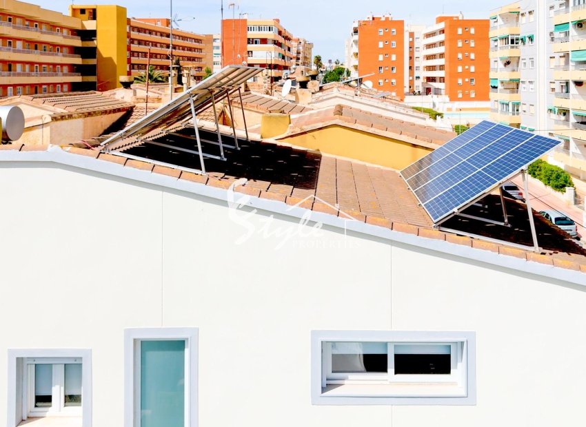 Resale - terraced house - Torrevieja - Punta Prima