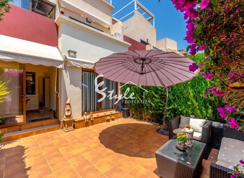 Resale - Terraced house / Townhouse - Torrevieja - Aguas Nuevas