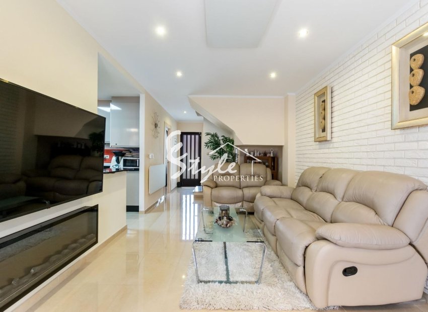 Resale - Terraced house / Townhouse - Torrevieja - Aguas Nuevas
