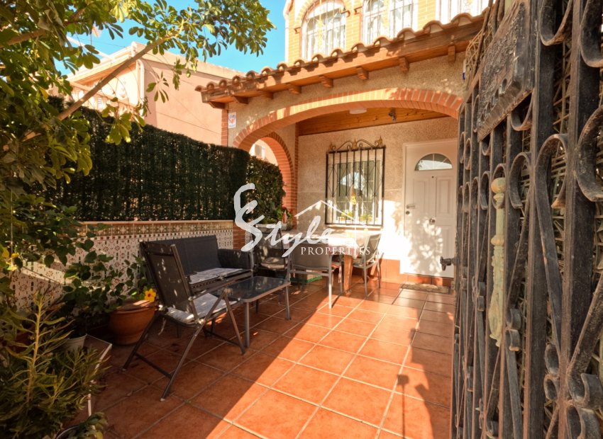 Resale - Terraced house / Townhouse - Torrevieja - El Acequión - Los Náufragos