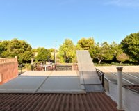 Resale - Terraced house / Townhouse - Torrevieja - El Acequión - Los Náufragos