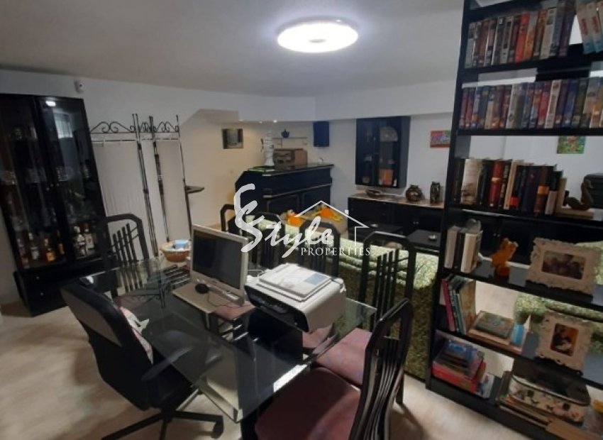 Resale - Townhouse - La Mata