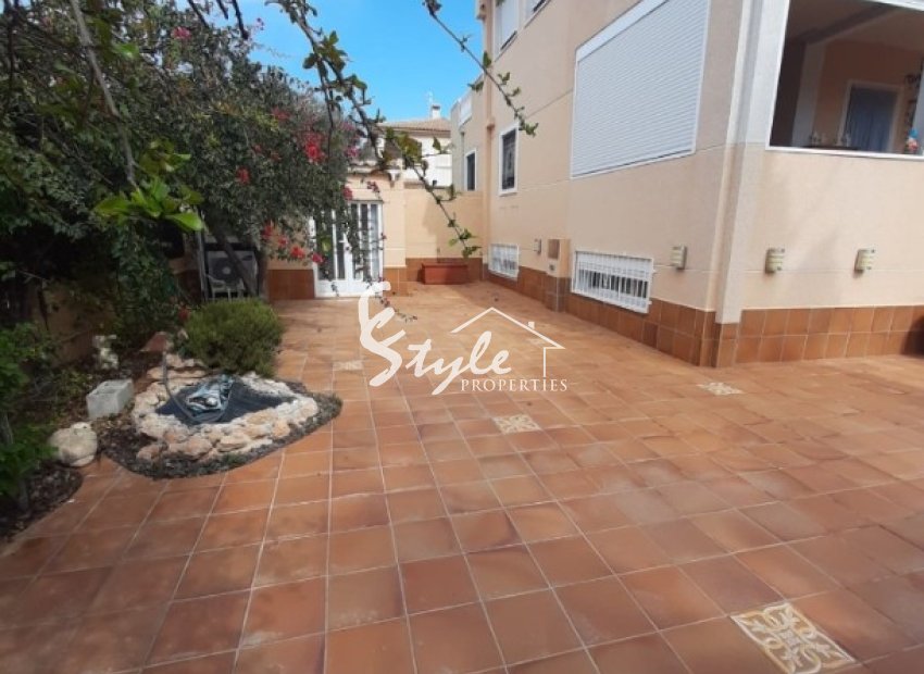 Resale - Townhouse - La Mata