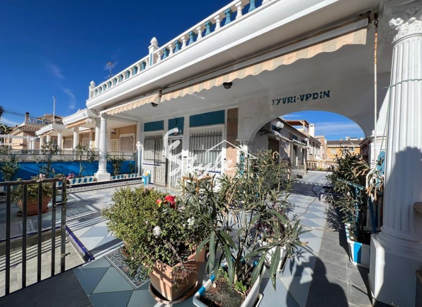 Resale - Townhouse - La Mata