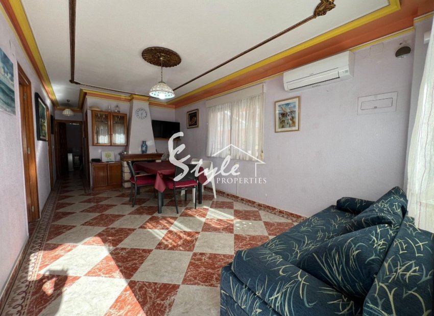 Resale - Townhouse - La Mata