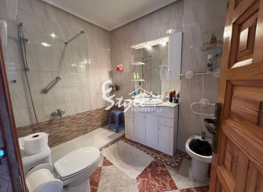 Resale - Townhouse - La Mata