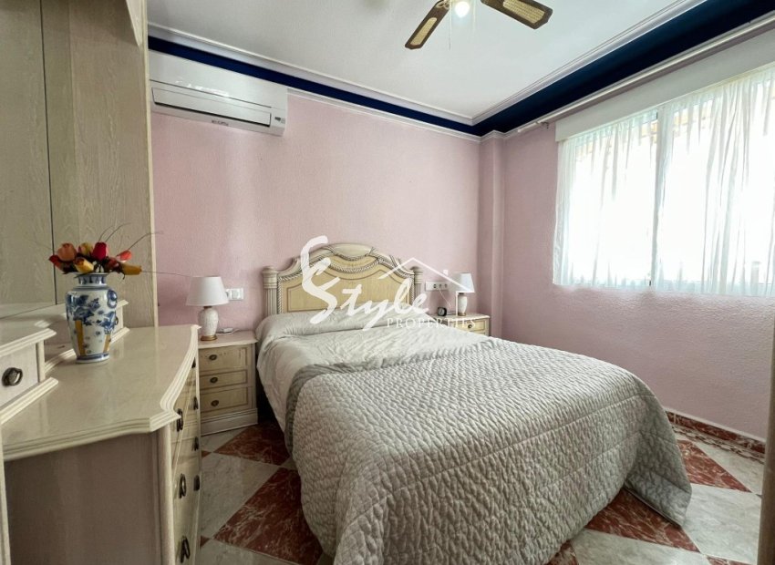 Resale - Townhouse - La Mata