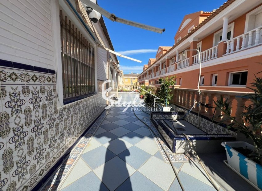 Resale - Townhouse - La Mata