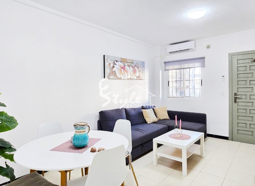 Resale - Townhouse - La Mata