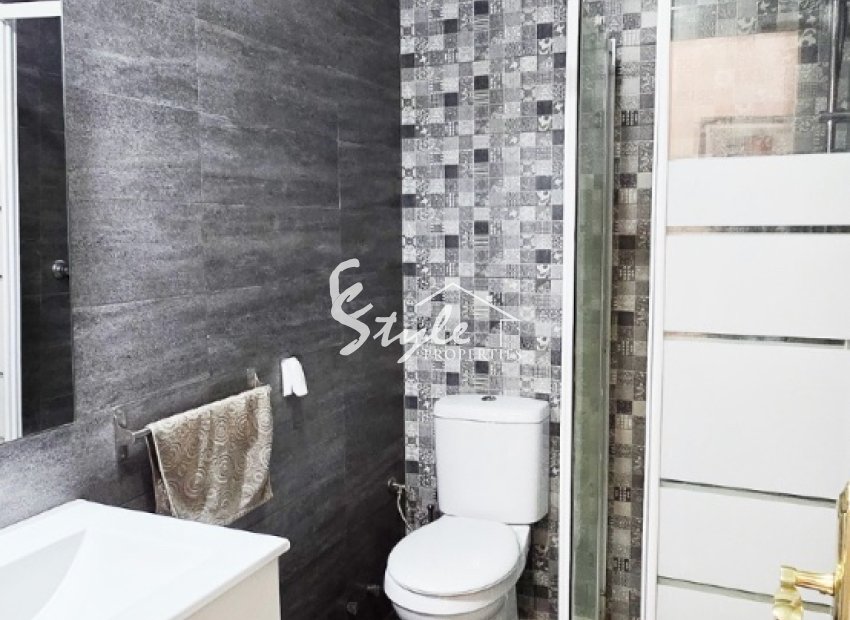 Resale - Townhouse - La Mata