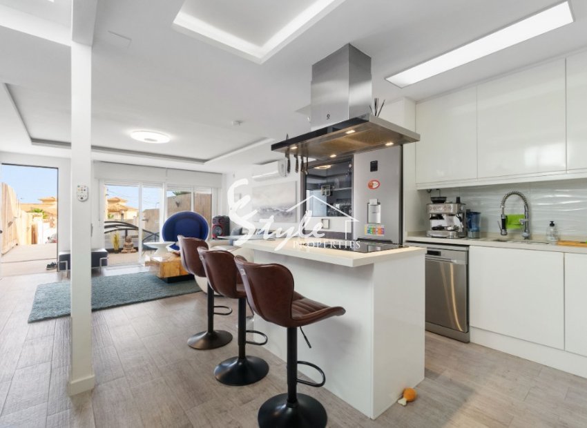 Resale - Townhouse - Los Balcones