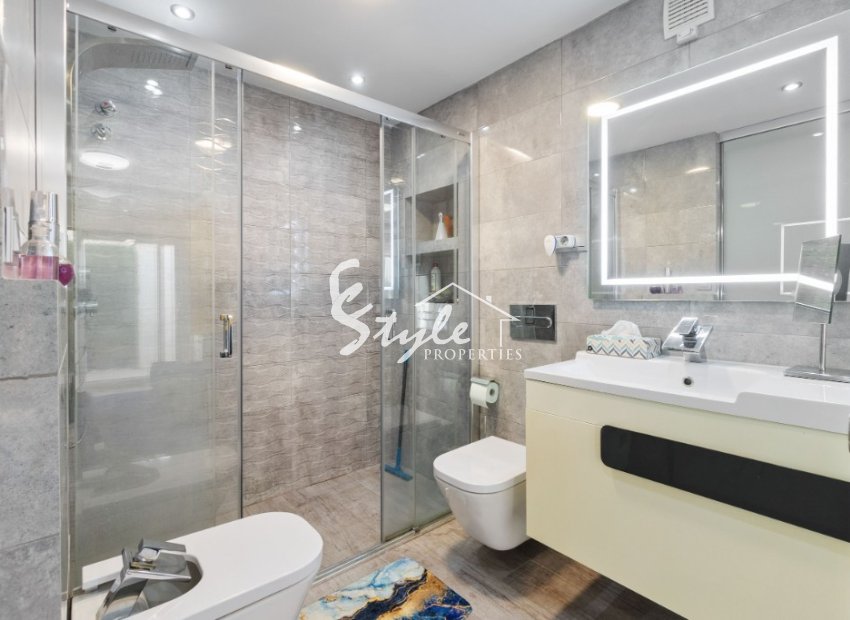 Resale - Townhouse - Los Balcones