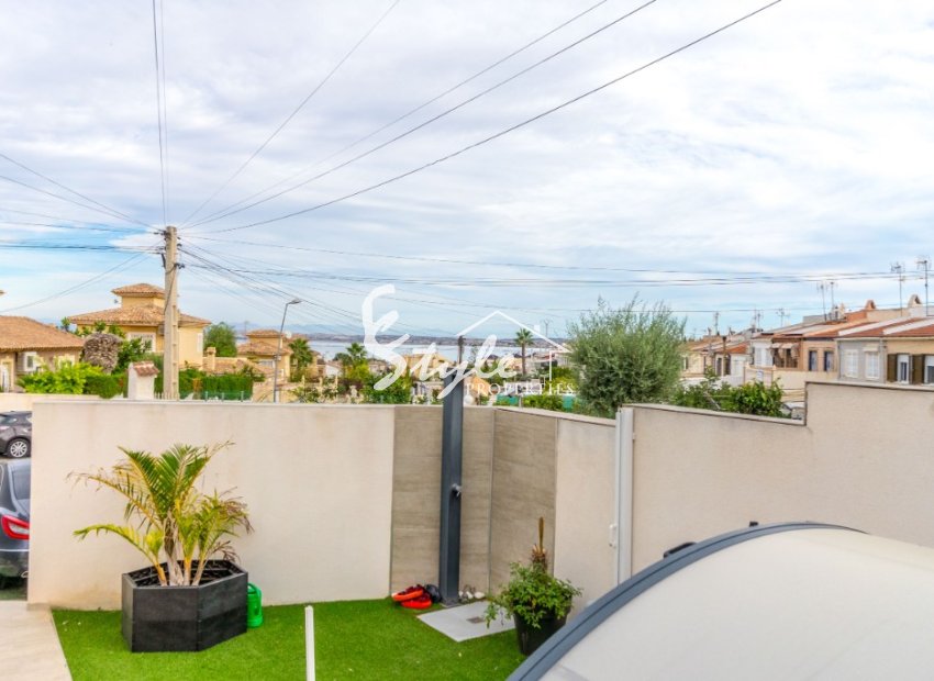 Resale - Townhouse - Los Balcones
