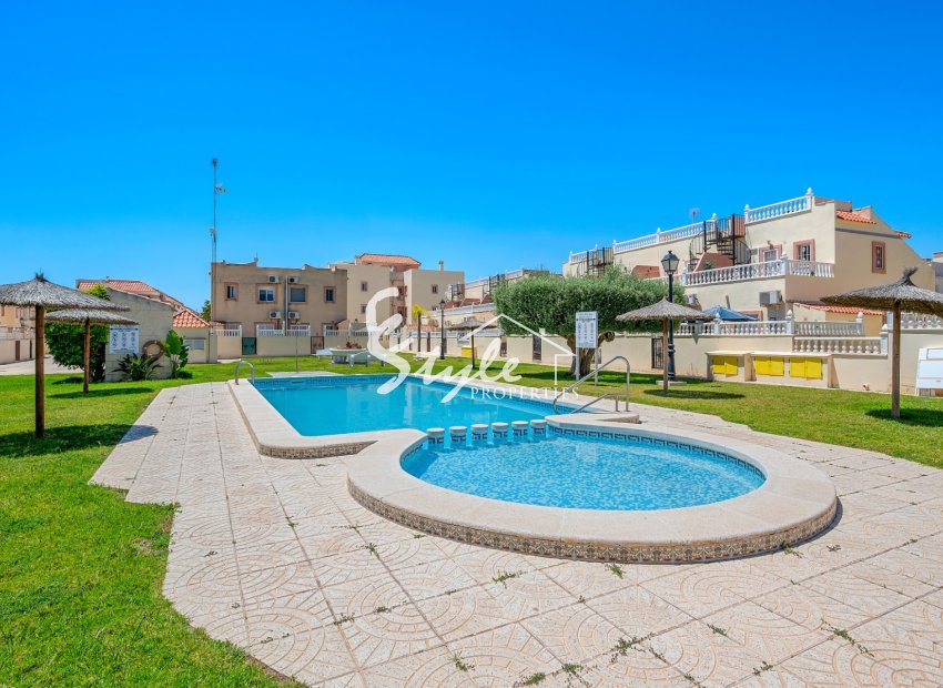 Resale - Townhouse - Orihuela Costa  - La Zenia