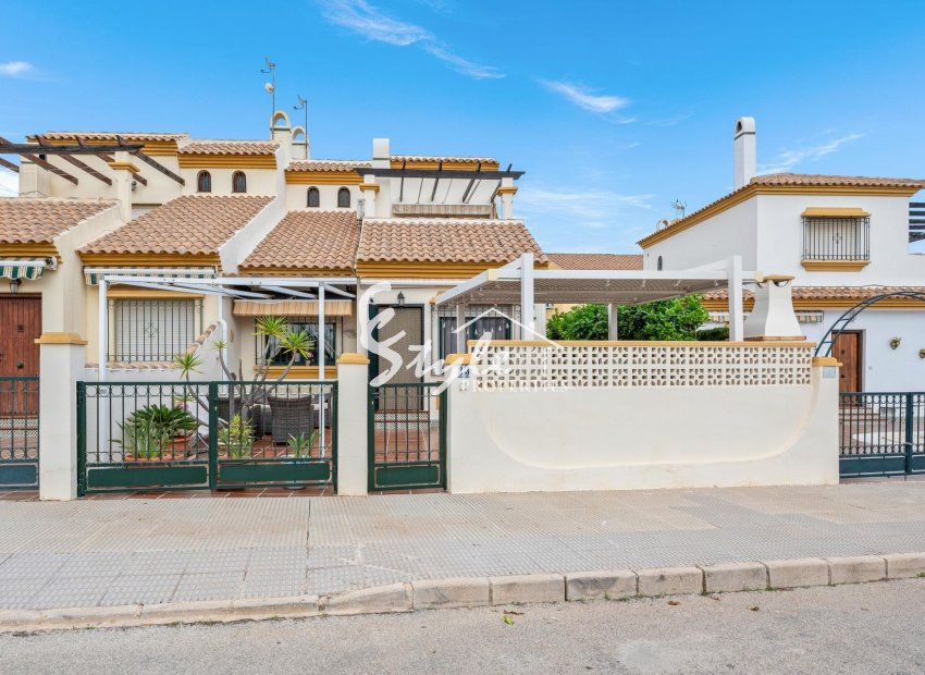 Resale - Townhouse - Orihuela Costa  - La Zenia