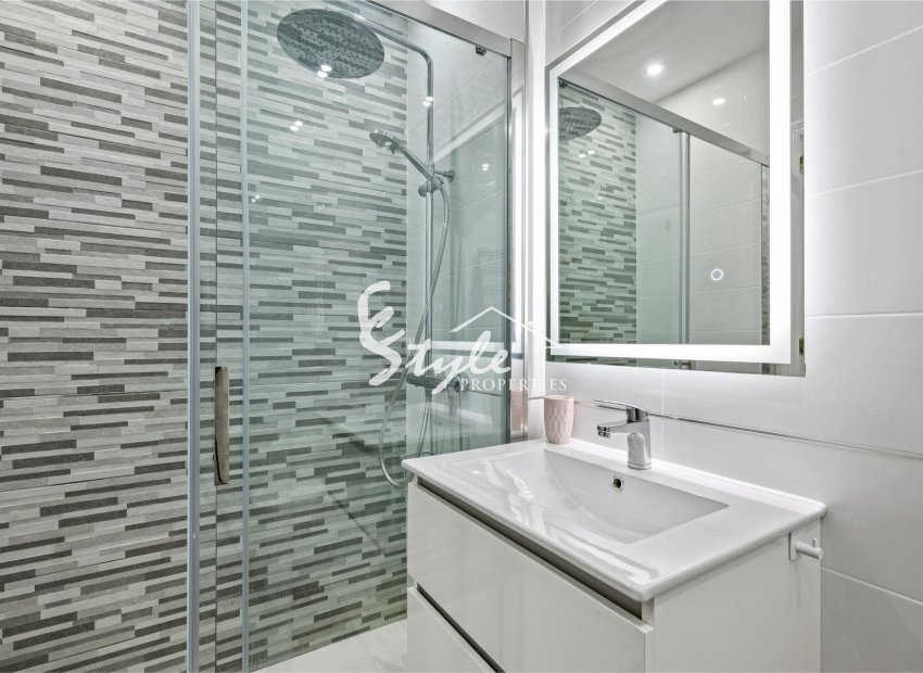 Resale - Townhouse - Orihuela Costa  - La Zenia