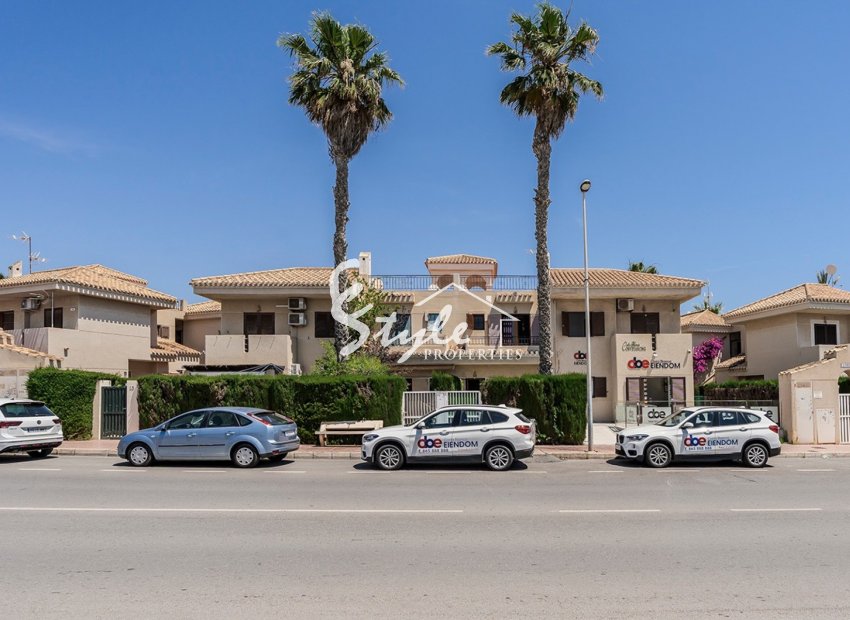 Resale - Townhouse - Orihuela Costa  - Playa Flamenca