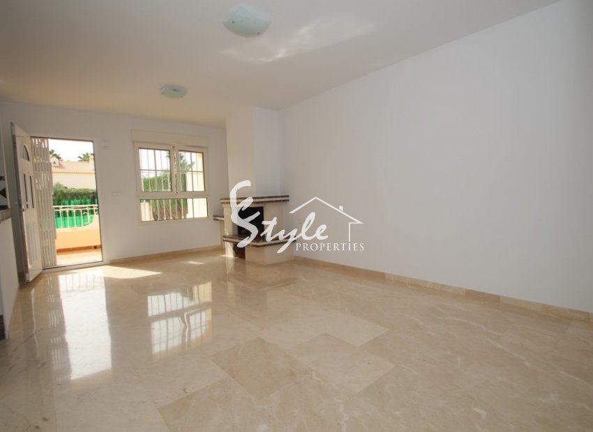 Resale - Townhouse - Villamartin