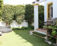 Resale - Townhouse - Villamartin