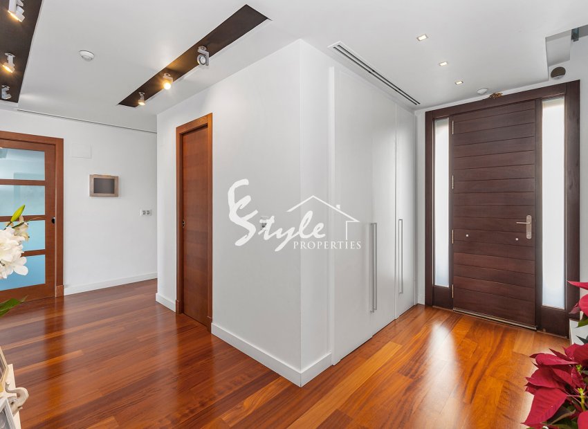 Resale - Villa - Algorfa - La Finca Golf Resort