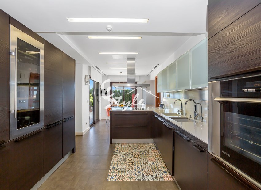 Resale - Villa - Algorfa - La Finca Golf Resort