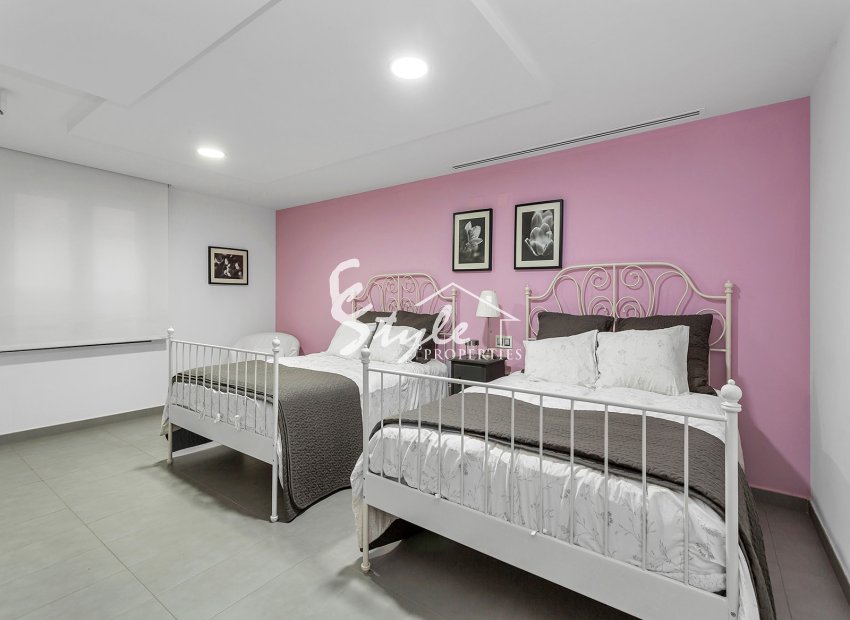 Resale - Villa - Algorfa - La Finca Golf Resort