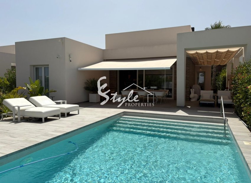 Resale - Villa - Algorfa (montemar) - La Finca Golf Resort