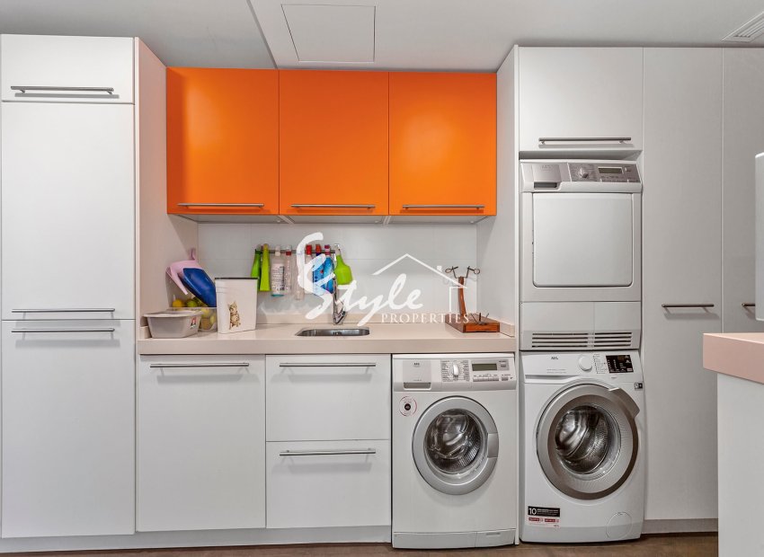 Resale - Villa - Algorfa (montemar) - La Finca Golf Resort