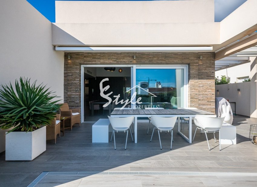 Resale - Villa - Algorfa (montemar) - La Finca Golf Resort