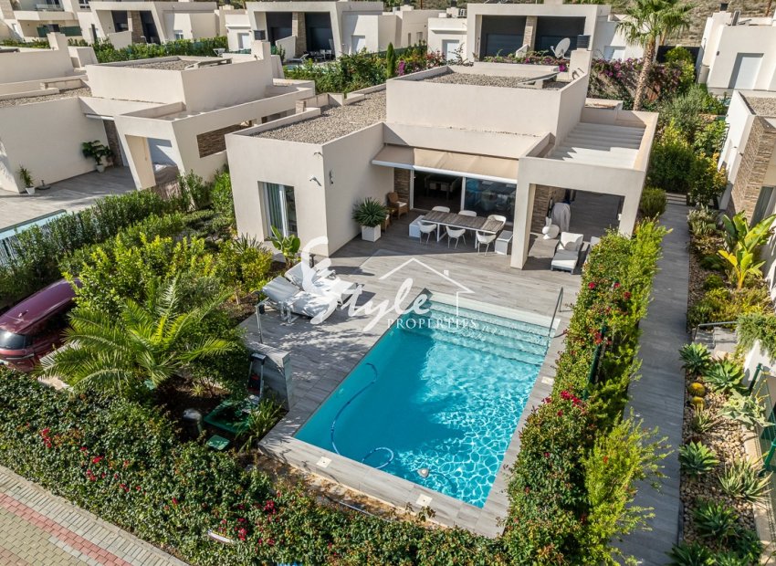 Resale - Villa - Algorfa (montemar) - La Finca Golf Resort