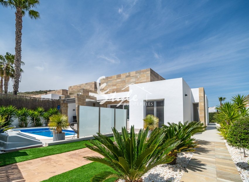 Resale - Villa - Algorfa (montemar) - La Finca Golf
