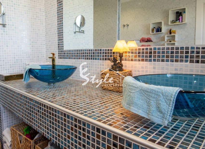 Resale - Villa - Algorfa