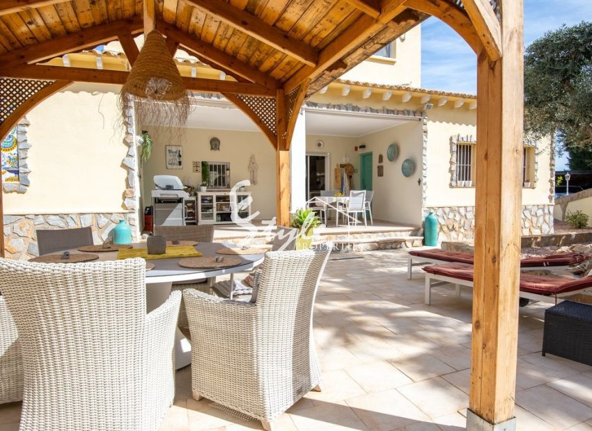 Resale - Villa - Algorfa