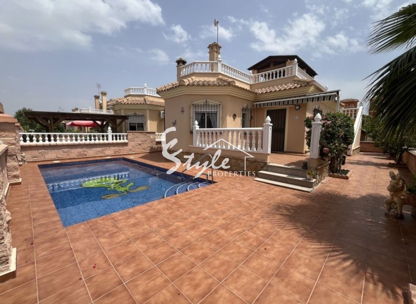 Resale - Villa - Almoradi