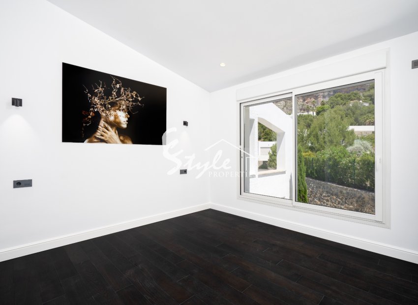 Resale - Villa - Altea